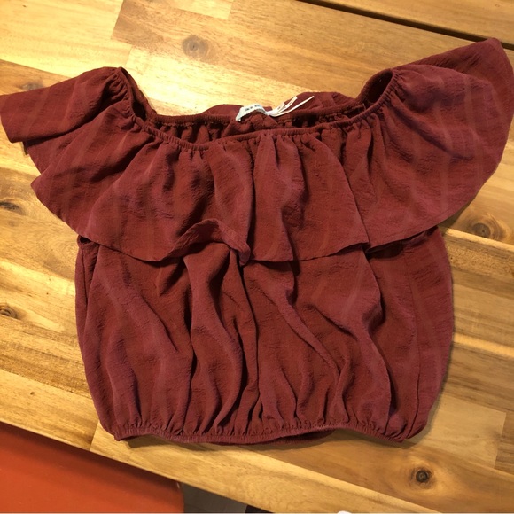 Urban Outfitters Kimchi Blue Maroon Plaid Ruffle Off Shoulder Crop Top Size XS - Picture 5 of 11